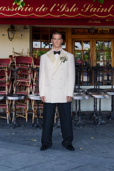 Look 29